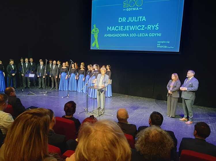 Ambasadorka Stulecia Gdyni - Pani Julita Maciejewicz-Ryś – wnuczka Eugeniusza Kwiatkowskiego