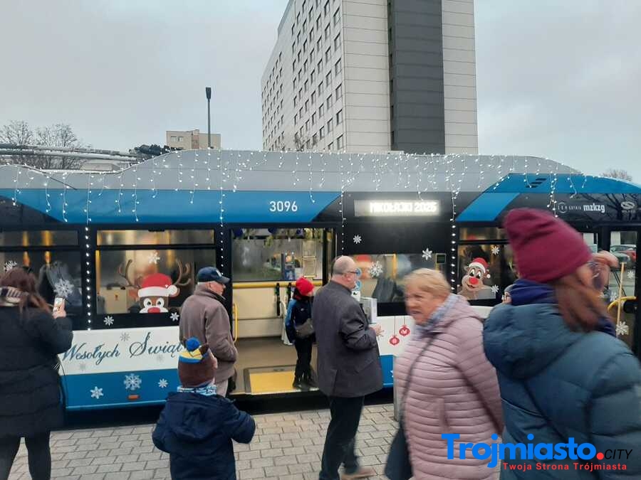 Świąteczny Autobus ZKM Gdynia - Trojmiasto.city