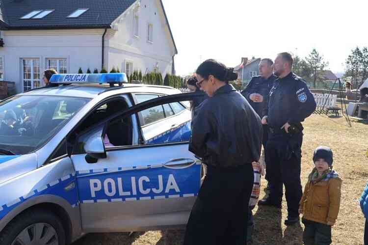 Nauka przez zabawę z wejherowskimi policjantami