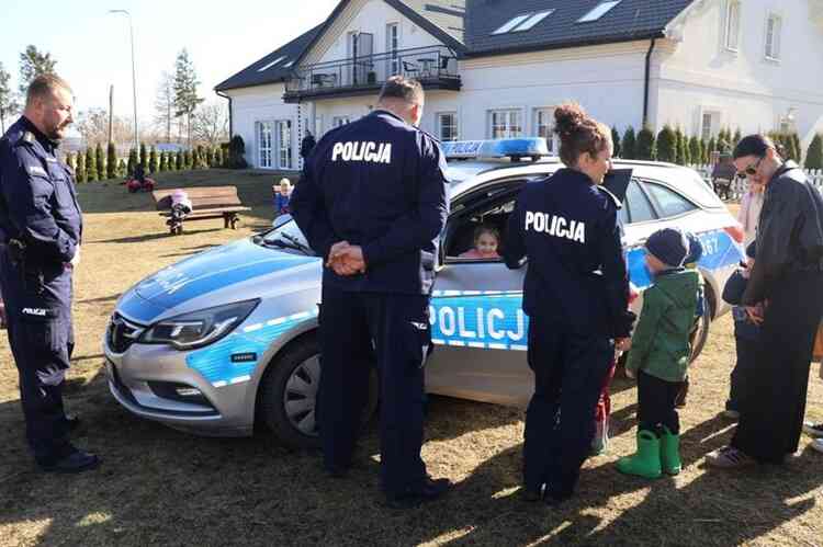 Nauka przez zabawę z wejherowskimi policjantami